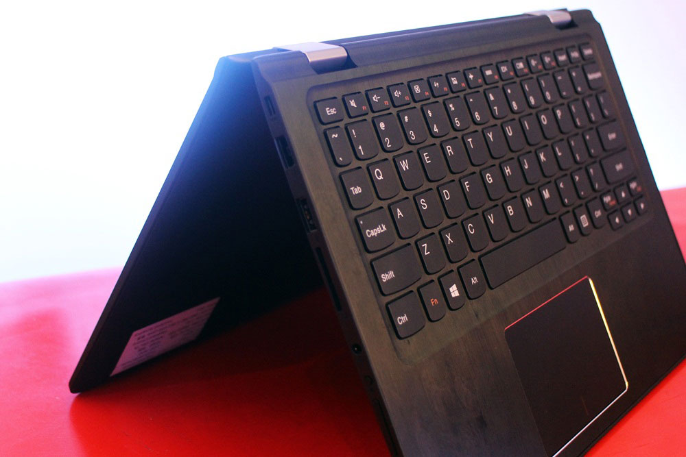 Lenovo Yoga 300